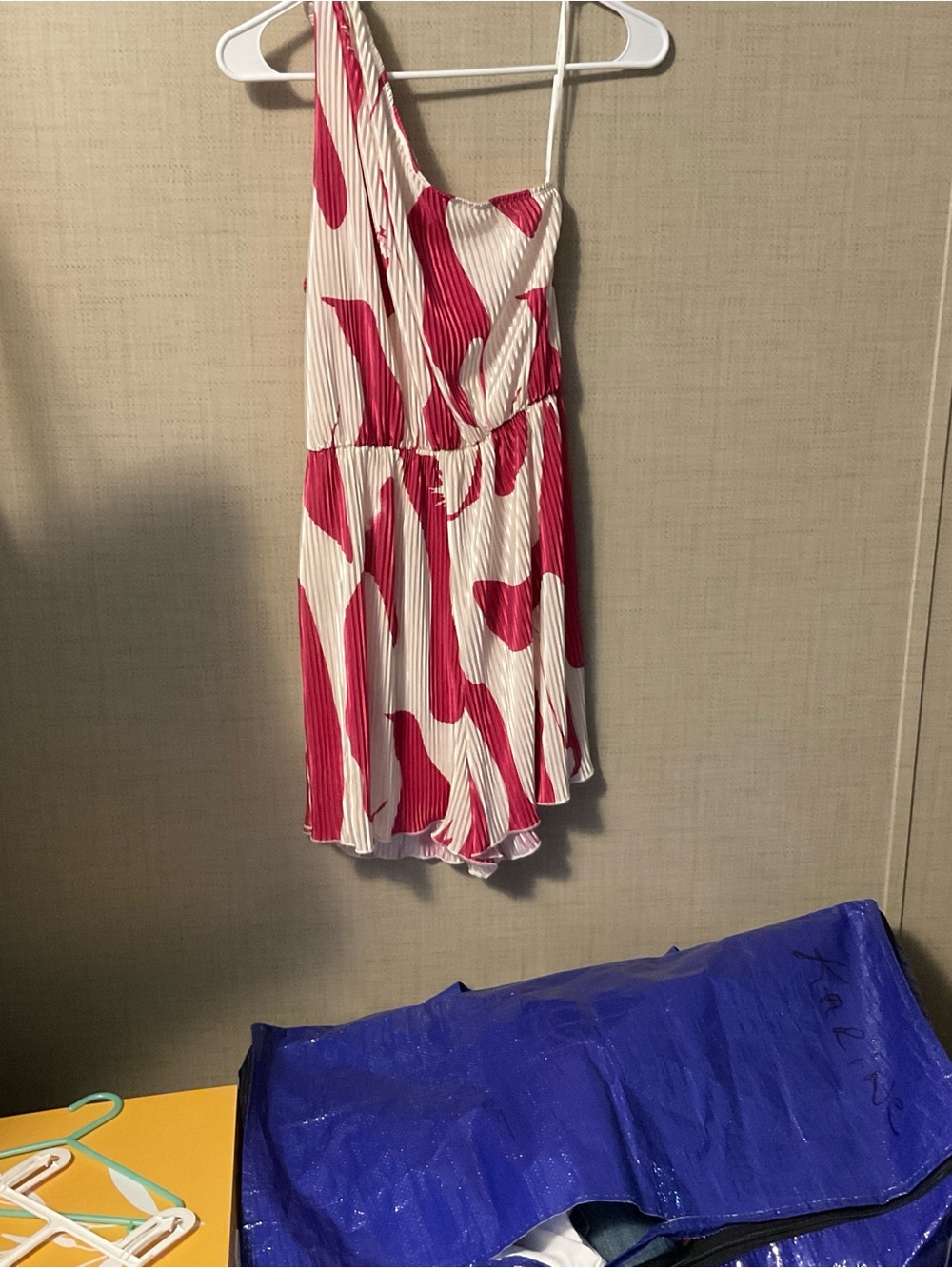 SHEIN White and Pink Pleated One-Shoulder Romper